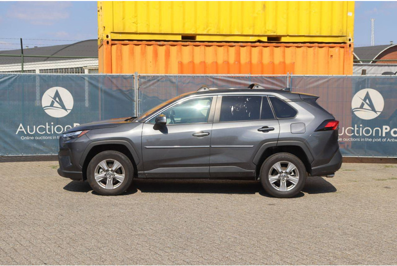 Toyota RAV4 XLE AWD - Седан: снимка 2 Toyota RAV4 XLE AWD - Седан: снимка 2