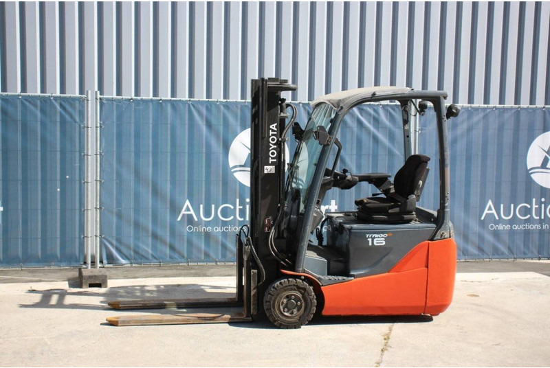 Toyota Traigo 16 - Електрокар: снимка 1 Toyota Traigo 16 - Електрокар: снимка 1