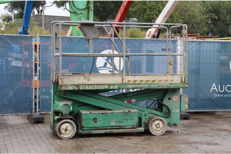 UpRight SL20 - Ножична работна платформа: снимка 1 UpRight SL20 - Ножична работна платформа: снимка 1