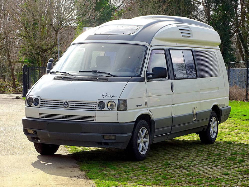 Volkswagen Transporter (T4) 'Dehler' Optima 5.4 (2.4L Diesel) - Кемпер ван: снимка 5 Volkswagen Transporter (T4) 'Dehler' Optima 5.4 (2.4L Diesel) - Кемпер ван: снимка 5