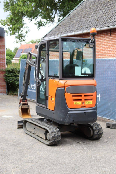 Volvo EC18D - Мини багер: снимка 4 Volvo EC18D - Мини багер: снимка 4