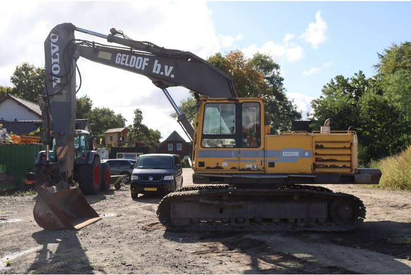Volvo EC230B - Верижен багер: снимка 2 Volvo EC230B - Верижен багер: снимка 2