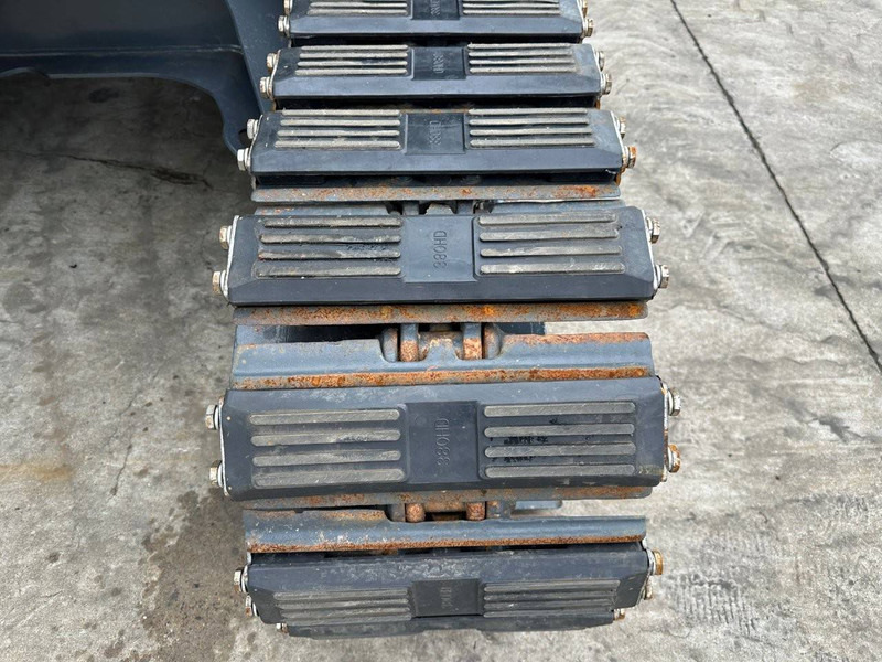 Верижен багер Volvo EC55D: снимка 15