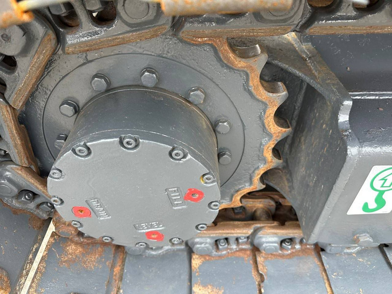 Верижен багер Volvo EC55D: снимка 16