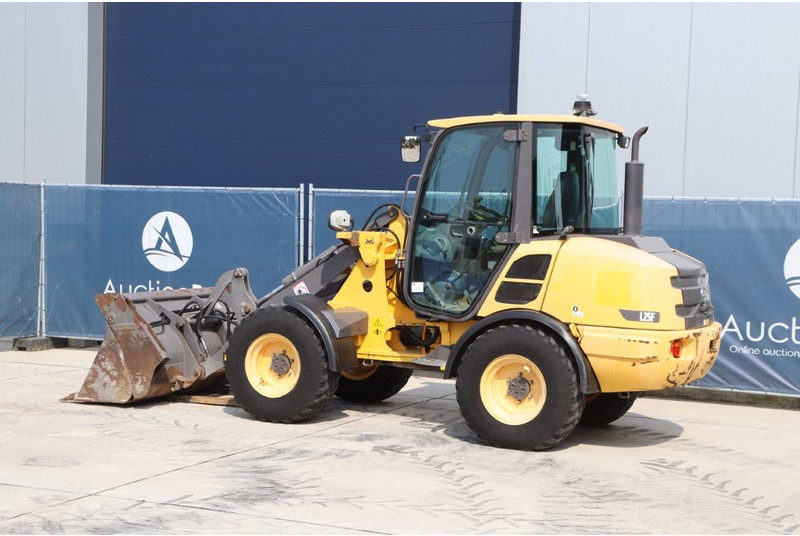 Volvo L25F - Колесен товарач: снимка 3 Volvo L25F - Колесен товарач: снимка 3