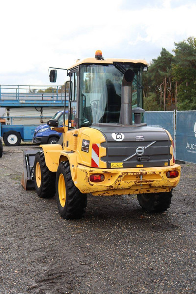 Volvo L30G - Колесен товарач: снимка 4 Volvo L30G - Колесен товарач: снимка 4