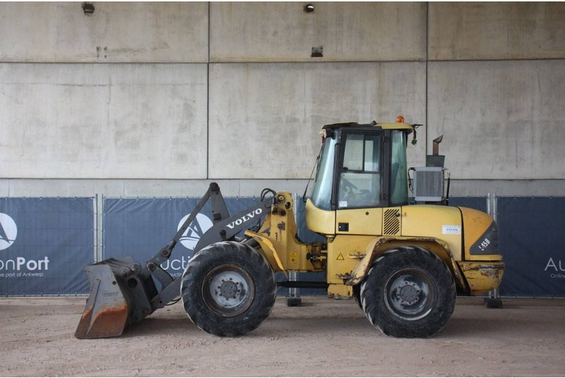 Volvo L45B-TP - Колесен товарач: снимка 2 Volvo L45B-TP - Колесен товарач: снимка 2