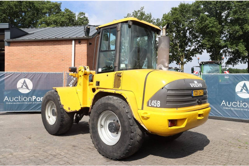 Volvo L45B-TP - Колесен товарач: снимка 4 Volvo L45B-TP - Колесен товарач: снимка 4