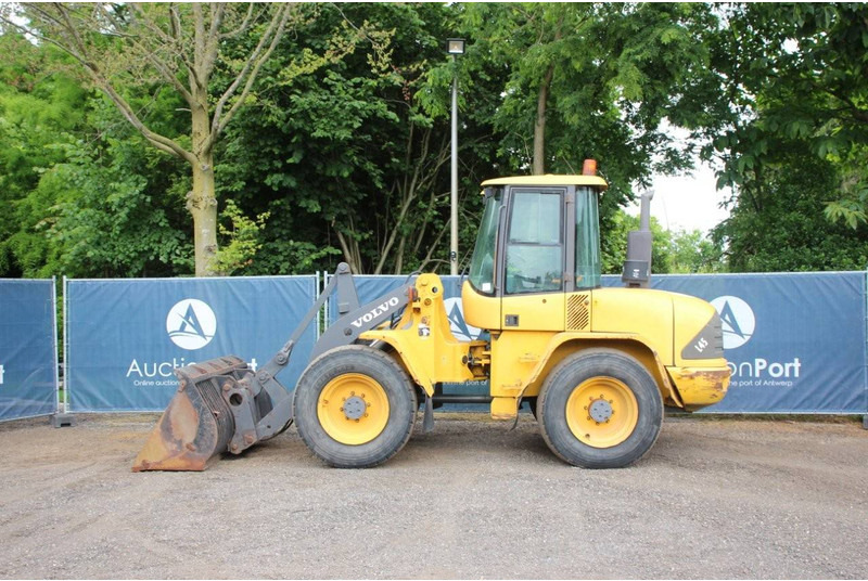 Volvo L45TP - Колесен товарач: снимка 2 Volvo L45TP - Колесен товарач: снимка 2