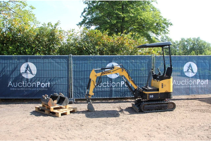 WCM Mini Excavator - Мини багер: снимка 1 WCM Mini Excavator - Мини багер: снимка 1