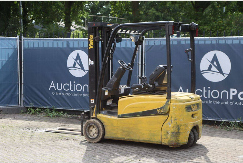 Yale ERP18VT - Електрокар: снимка 3 Yale ERP18VT - Електрокар: снимка 3