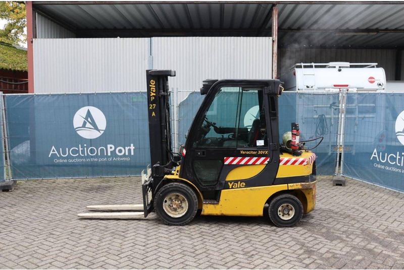 Yale GLP30VX - Газокар: снимка 2 Yale GLP30VX - Газокар: снимка 2