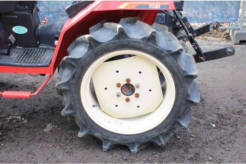 Трактор Yanmar F175: снимка 18