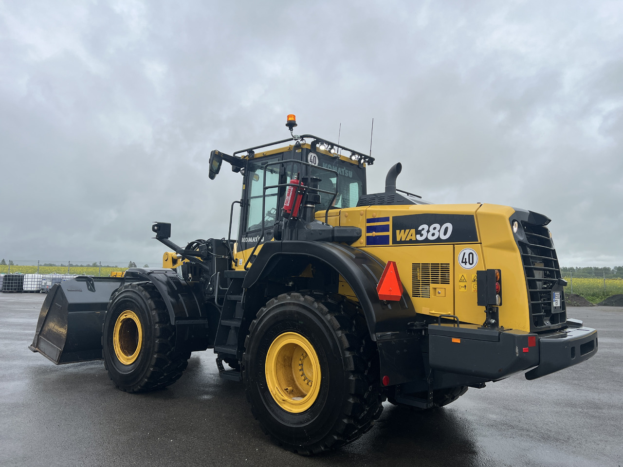 KOMATSU WA 380-8E0 - Колесен товарач: снимка 3 KOMATSU WA 380-8E0 - Колесен товарач: снимка 3