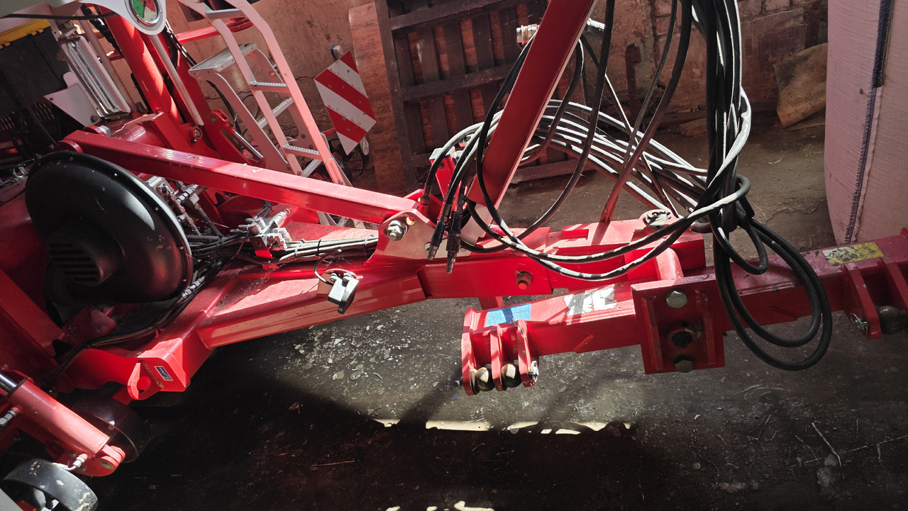 PÖTTINGER Terrasem C6 Artis - Комбинирана сеялка: снимка 5 PÖTTINGER Terrasem C6 Artis - Комбинирана сеялка: снимка 5