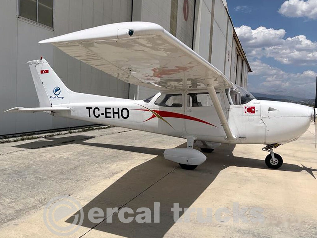 1977 Cessna 172N Diesel TC-EHO Airplane - Техника за наземно обслужване: снимка 5 1977 Cessna 172N Diesel TC-EHO Airplane - Техника за наземно обслужване: снимка 5