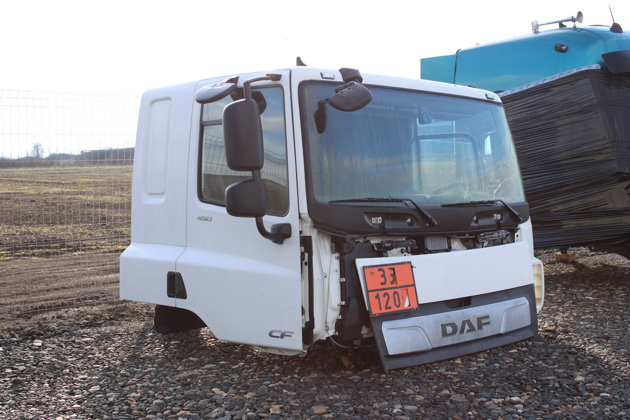 CABINA DAF CF SLEEPER CAB L2H1 - Кабина за Камион: снимка 2 CABINA DAF CF SLEEPER CAB L2H1 - Кабина за Камион: снимка 2