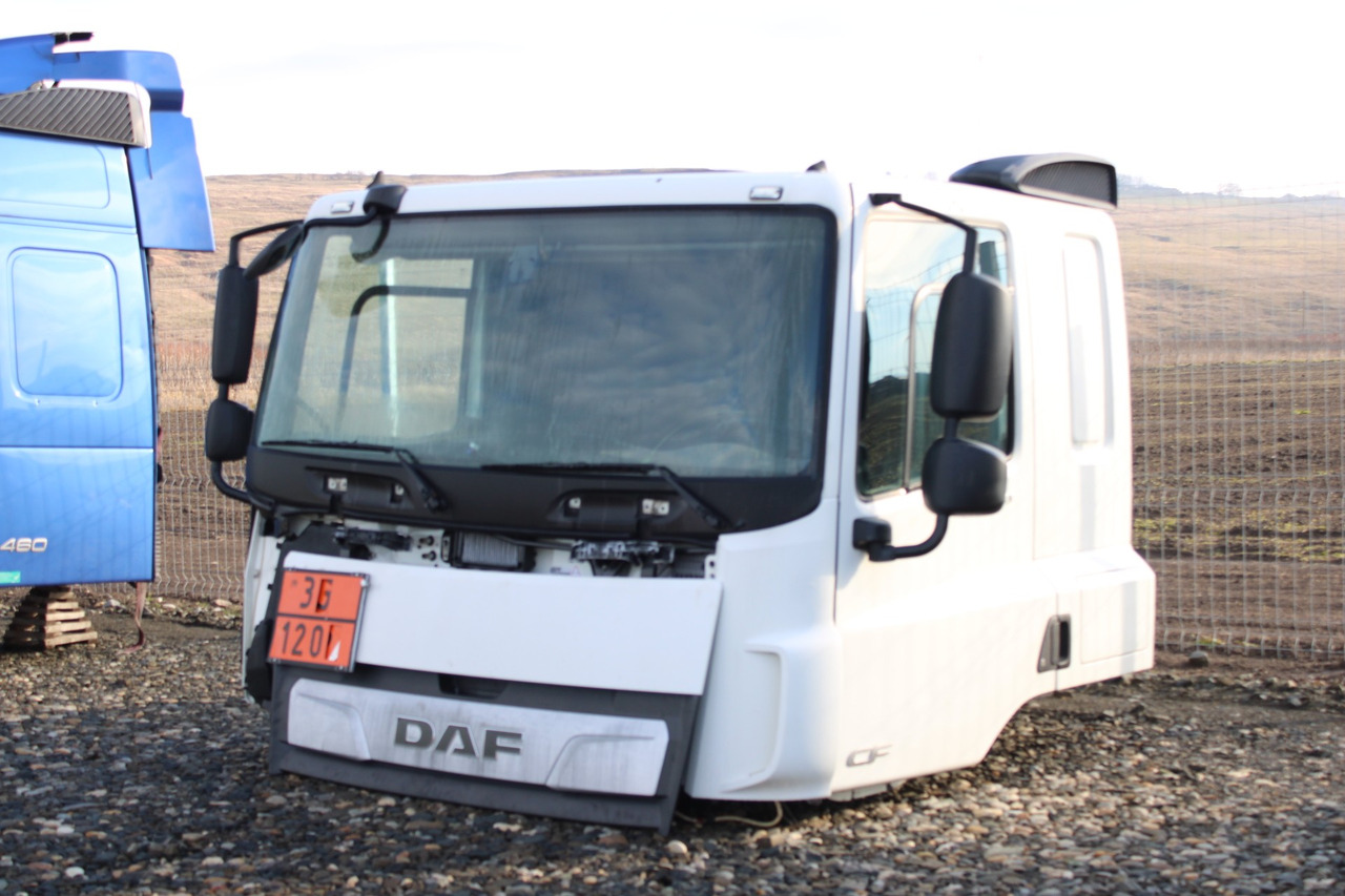 CABINA DAF CF SLEEPER CAB L2H1 - Кабина за Камион: снимка 3 CABINA DAF CF SLEEPER CAB L2H1 - Кабина за Камион: снимка 3