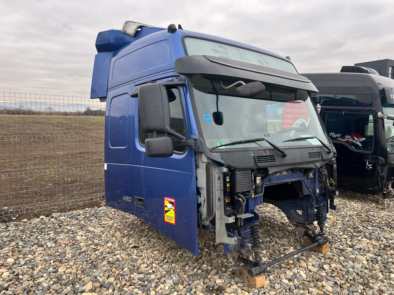 CABINA VOLVO FH13 GLOBETROTTER L2H2 - Кабина за Камион: снимка 3 CABINA VOLVO FH13 GLOBETROTTER L2H2 - Кабина за Камион: снимка 3