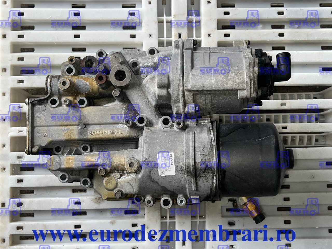 CARCASA FILTRU ULEI + TERMOFLOT + FILTRU CENTRIFUGAL MAN TGX D3876 51.05000.7176, 51.05601.7182, 51.01804.7052 - Маслен филтър за Камион: снимка 2 CARCASA FILTRU ULEI + TERMOFLOT + FILTRU CENTRIFUGAL MAN TGX D3876 51.05000.7176, 51.05601.7182, 51.01804.7052 - Маслен филтър за Камион: снимка 2