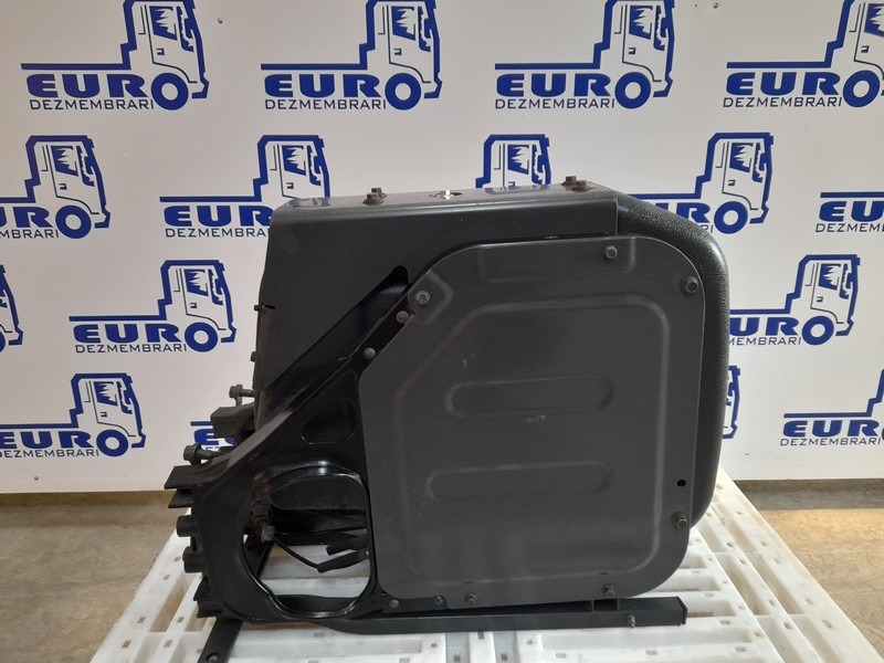 REZERVOR ADBLUE VOLVO 21143667 - Резервоар за AdBlue за Камион: снимка 1 REZERVOR ADBLUE VOLVO 21143667 - Резервоар за AdBlue за Камион: снимка 1