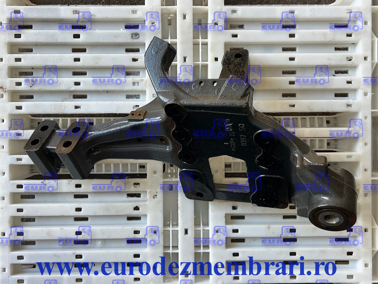 SUPORT CABINA STANGA SPATE DAF 1922171 192273 1892983 - Рама/ Шаси за Камион: снимка 2 SUPORT CABINA STANGA SPATE DAF 1922171 192273 1892983 - Рама/ Шаси за Камион: снимка 2