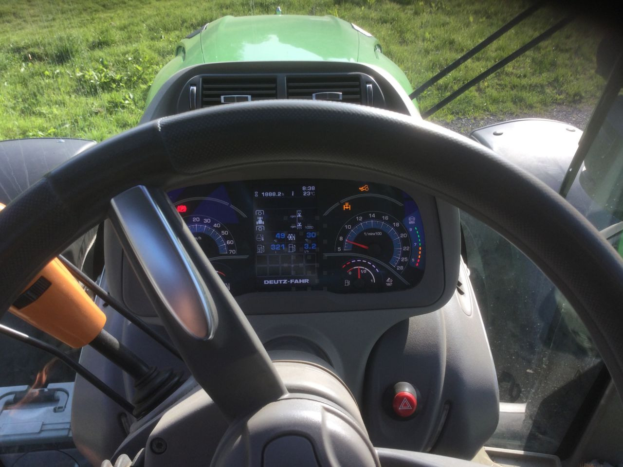 Трактор Deutz-Fahr AGROTRON 7250 TTV: снимка 9