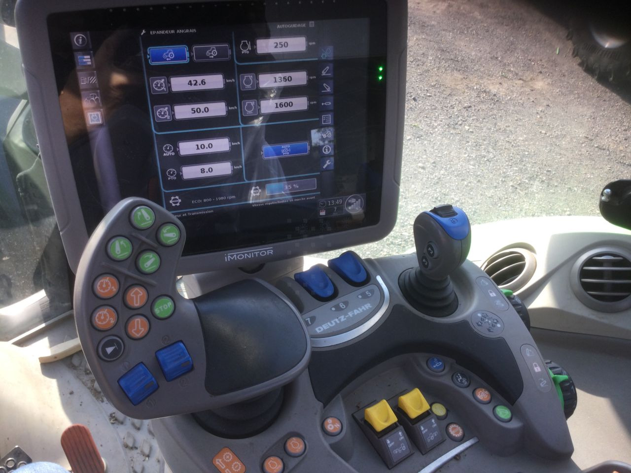 Трактор Deutz-Fahr AGROTRON 7250 TTV: снимка 8