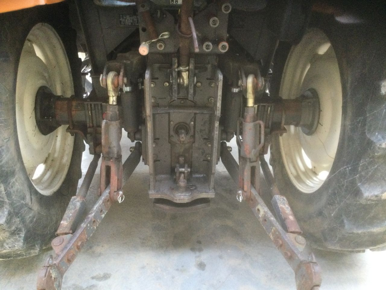 Renault CERES 355 X - Трактор: снимка 5 Renault CERES 355 X - Трактор: снимка 5