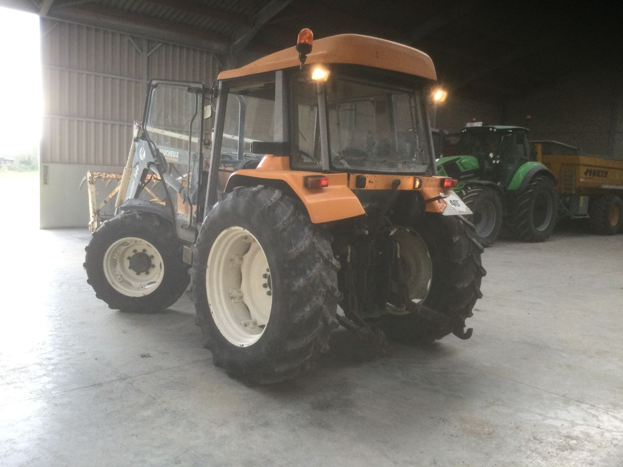 Renault CERES 355 X - Трактор: снимка 4 Renault CERES 355 X - Трактор: снимка 4