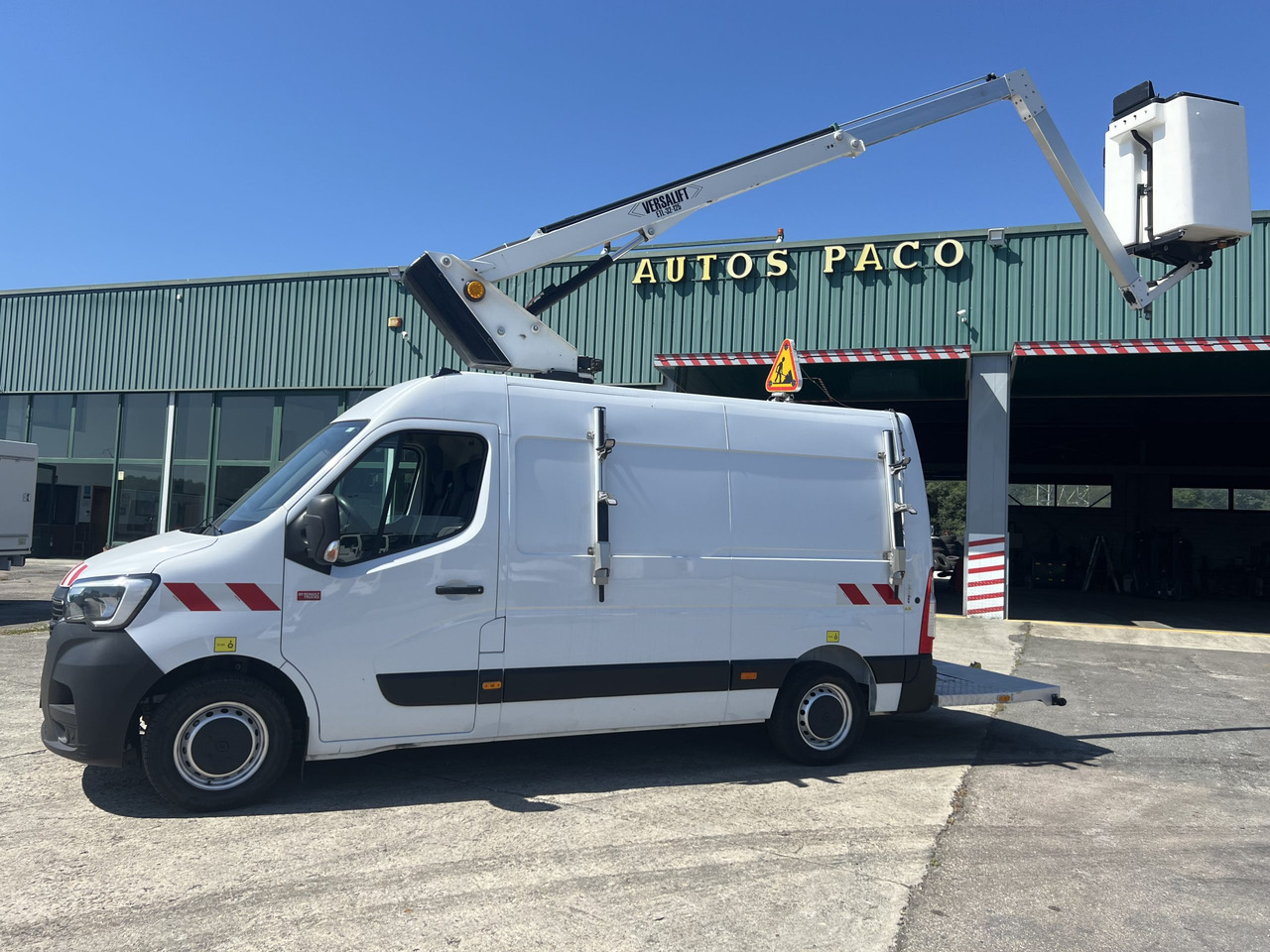 FURGON CON CESTA RENAULT MASTER - Автовишка: снимка 3 FURGON CON CESTA RENAULT MASTER - Автовишка: снимка 3