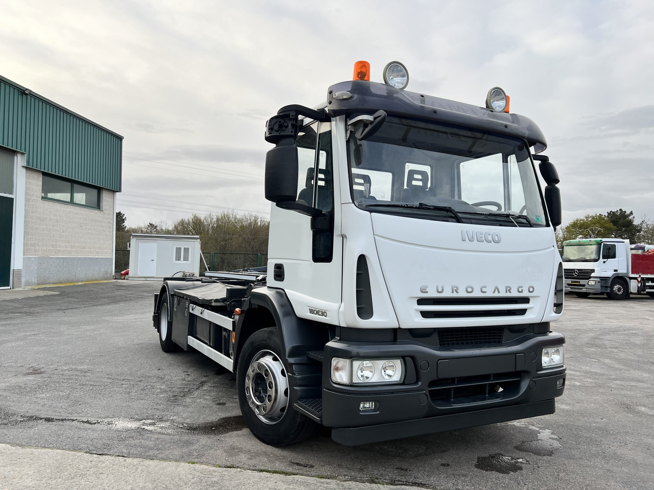 Шаси кабина IVECO 300 EN CHASIS: снимка 8