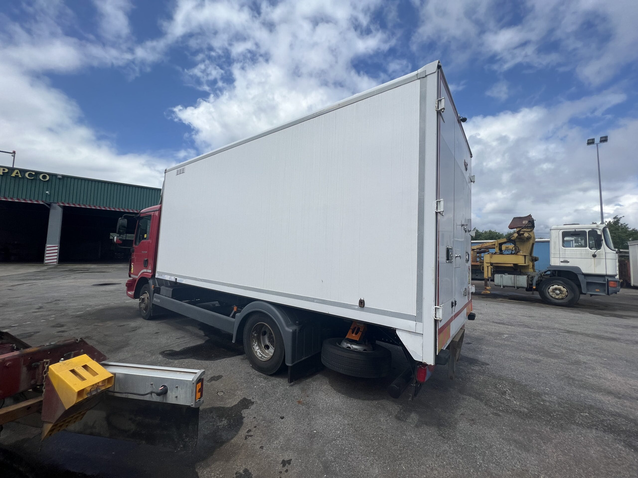MAN TGL10.18 CAJA CERRADA O CHASIS - Камион фургон: снимка 4 MAN TGL10.18 CAJA CERRADA O CHASIS - Камион фургон: снимка 4