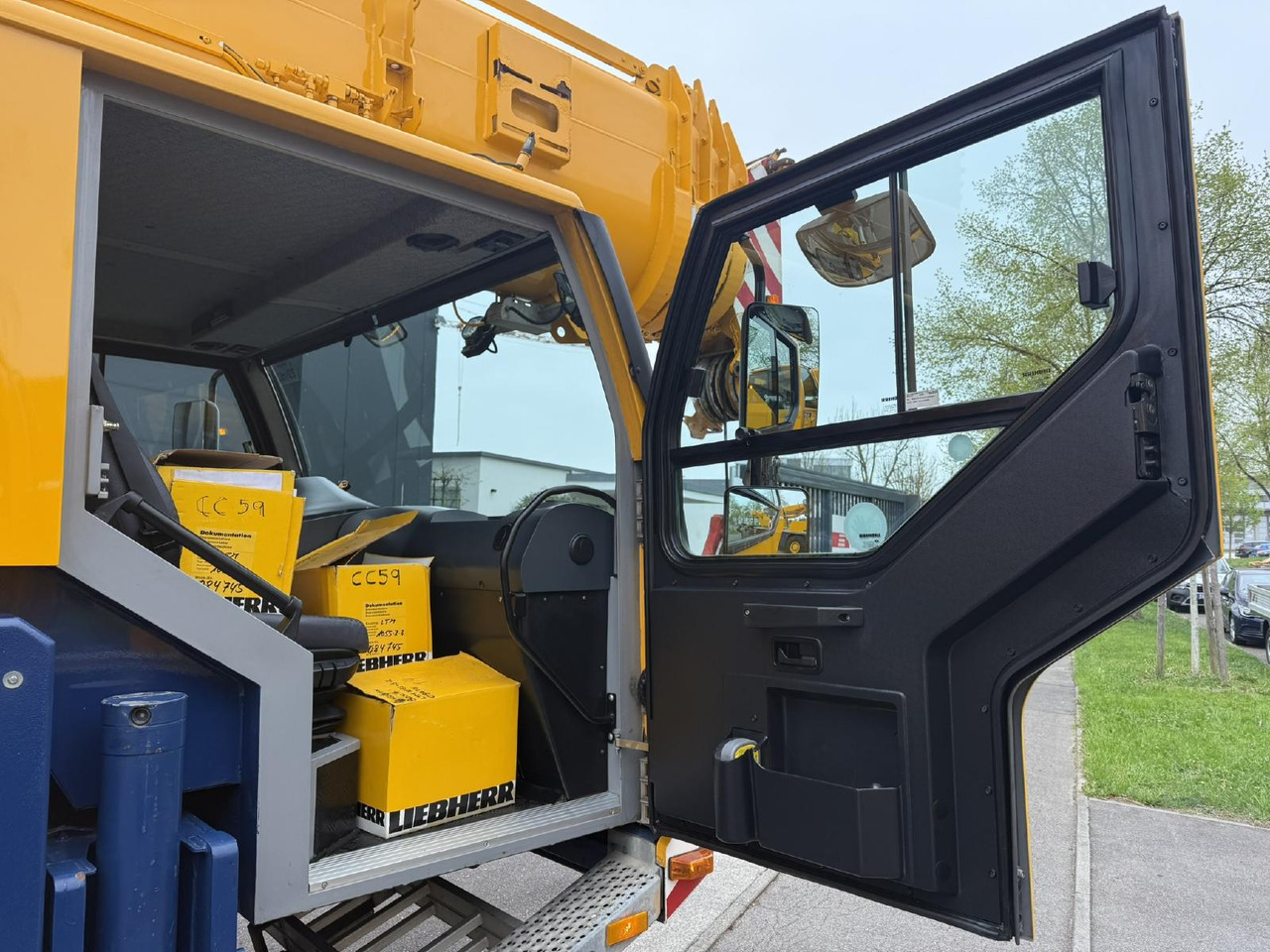 Автокран Liebherr LTM 1055-3.2 (08 - 084 745) | 6 x 6: снимка 9