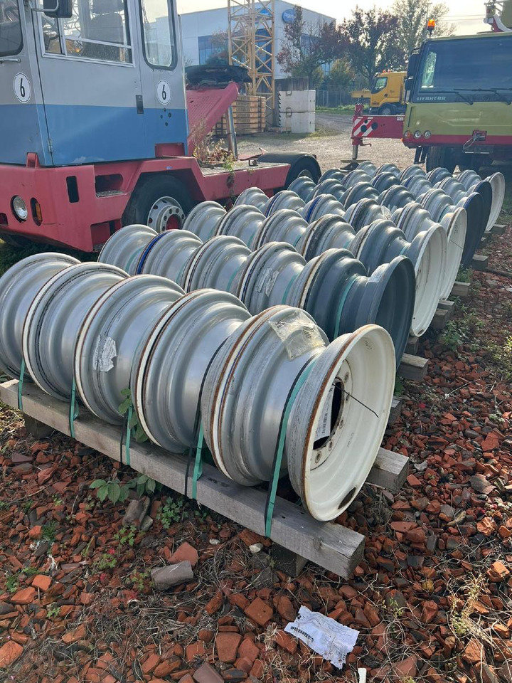 Liebherr Zubehör = Stahlfelgen für LTM Mobilkräne ab Baujahr 2016 - Typ 25-11.00/1,7 - Автокран: снимка 1 Liebherr Zubehör = Stahlfelgen für LTM Mobilkräne ab Baujahr 2016 - Typ 25-11.00/1,7 - Автокран: снимка 1