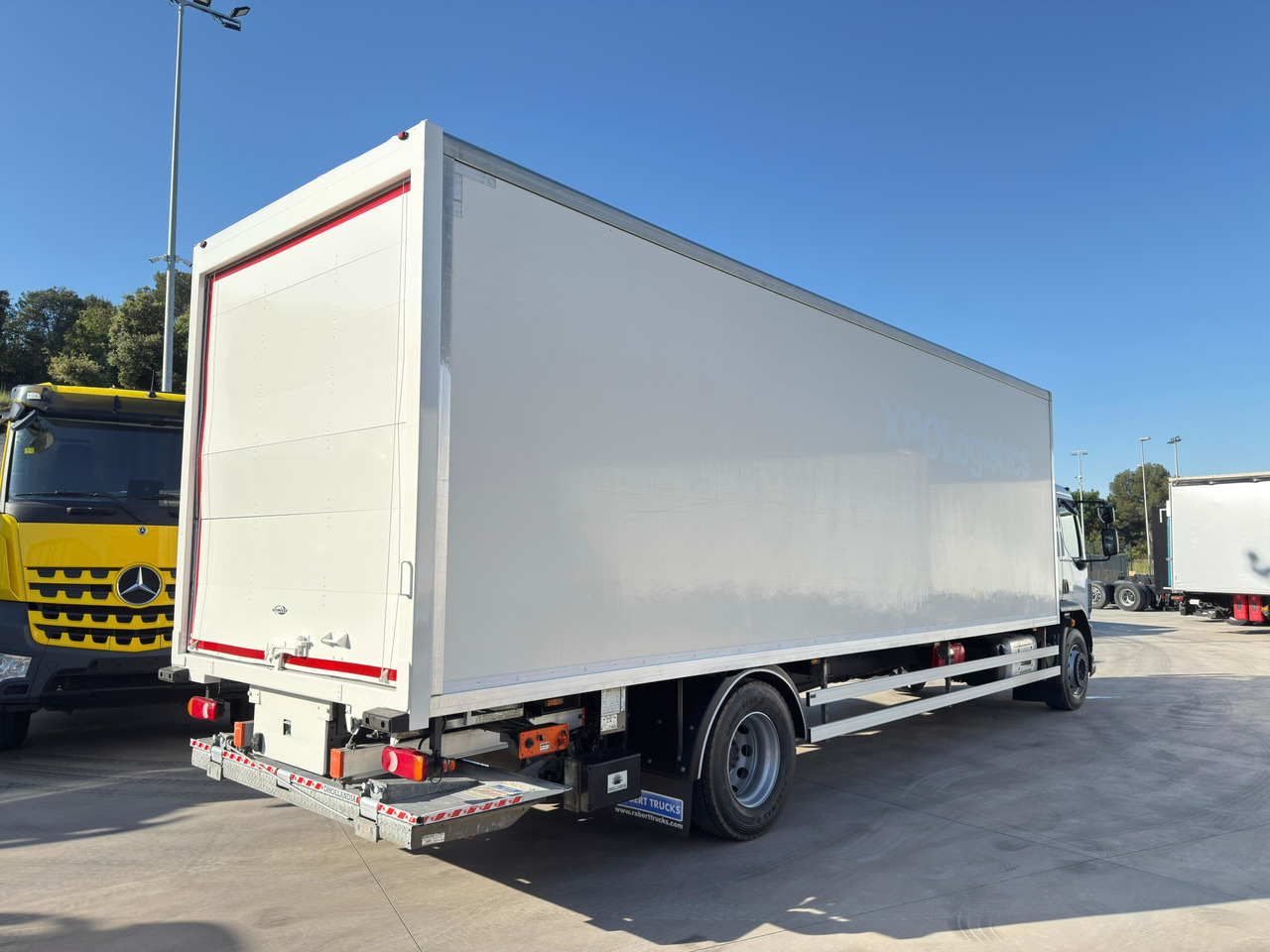 DAF LF 290 FA E6 (VAN) - Камион фургон: снимка 3 DAF LF 290 FA E6 (VAN) - Камион фургон: снимка 3