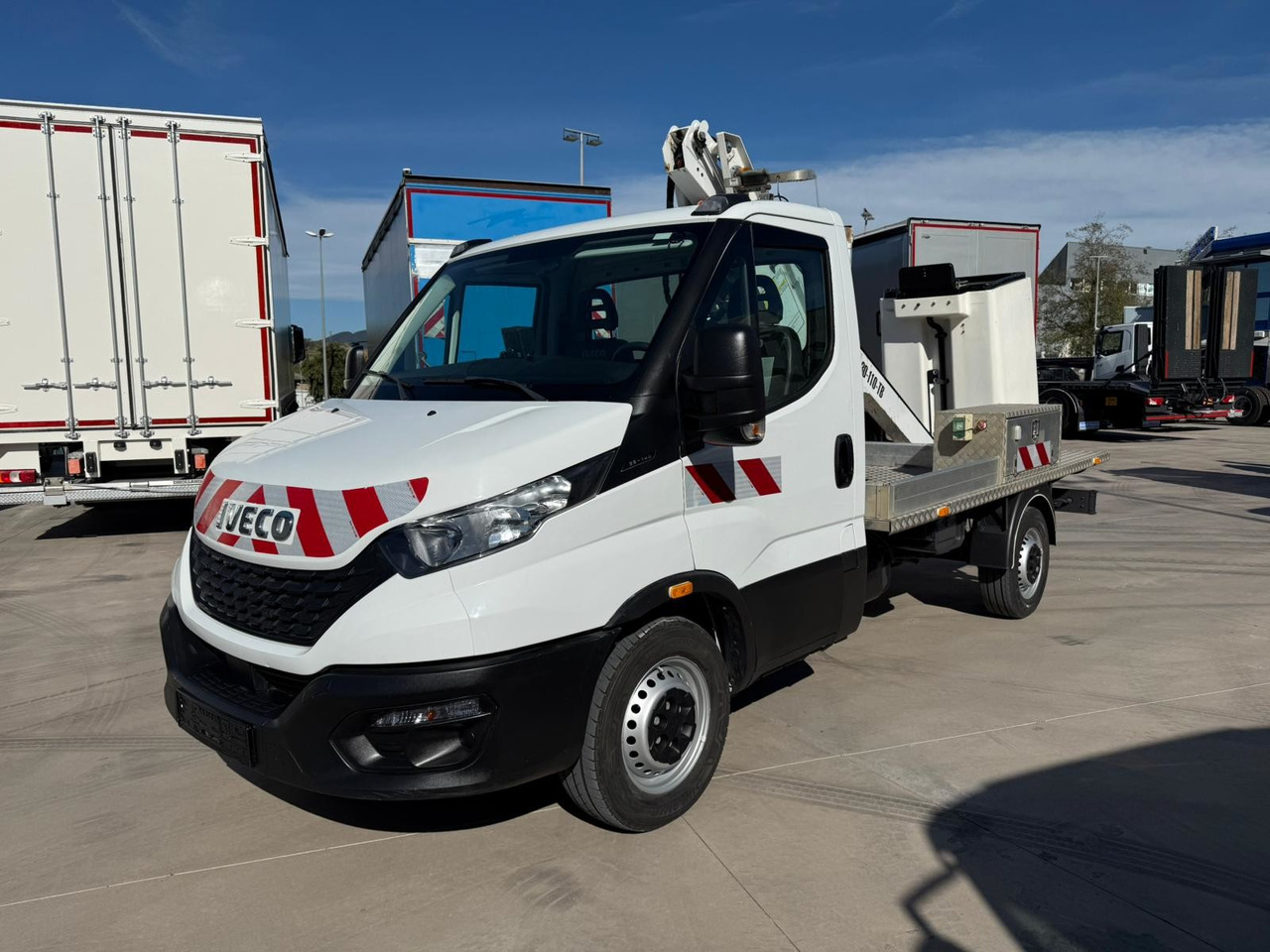IVECO 35S14 Daily E6 (Basket) - Автовишка: снимка 1 IVECO 35S14 Daily E6 (Basket) - Автовишка: снимка 1