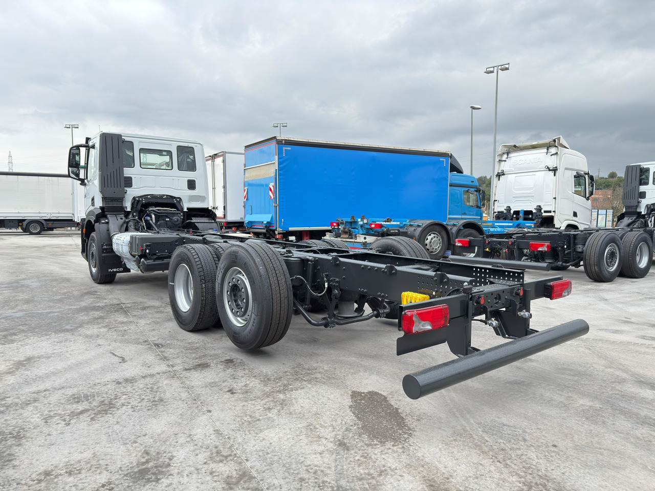 IVECO AD280X46 YPS ON X-Way E6 (Chassis) - Шаси кабина: снимка 4 IVECO AD280X46 YPS ON X-Way E6 (Chassis) - Шаси кабина: снимка 4