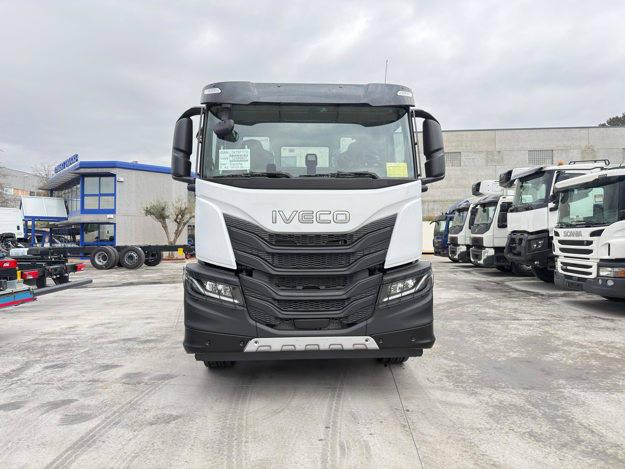 IVECO AD280X46 YPS ON X-Way E6 (Chassis) - Шаси кабина: снимка 3 IVECO AD280X46 YPS ON X-Way E6 (Chassis) - Шаси кабина: снимка 3