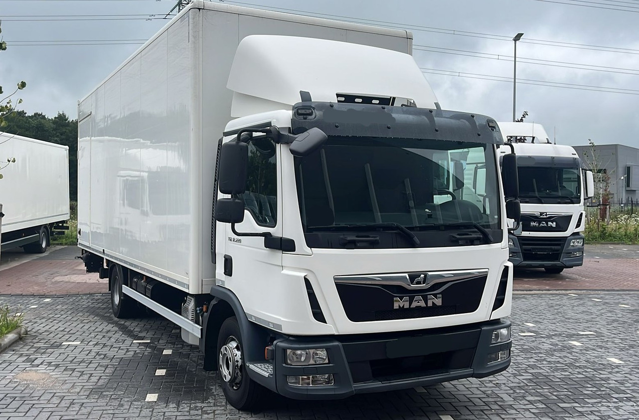 MAN 12.220 BL TGL E6 (Van) - Камион фургон: снимка 1 MAN 12.220 BL TGL E6 (Van) - Камион фургон: снимка 1