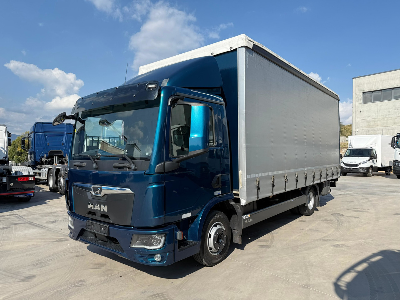 MAN 8.190 BL TGL E6 (Tauliner) - Камион с брезент: снимка 1 MAN 8.190 BL TGL E6 (Tauliner) - Камион с брезент: снимка 1