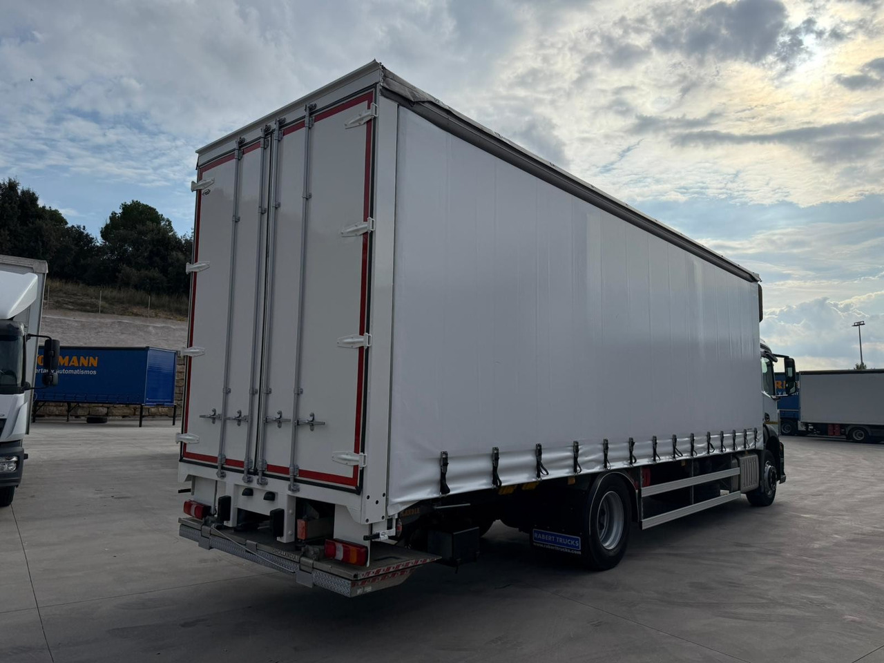 MERCEDES BENZ 18.27 Antos E6 (Tauliner) - Камион с брезент: снимка 3 MERCEDES BENZ 18.27 Antos E6 (Tauliner) - Камион с брезент: снимка 3