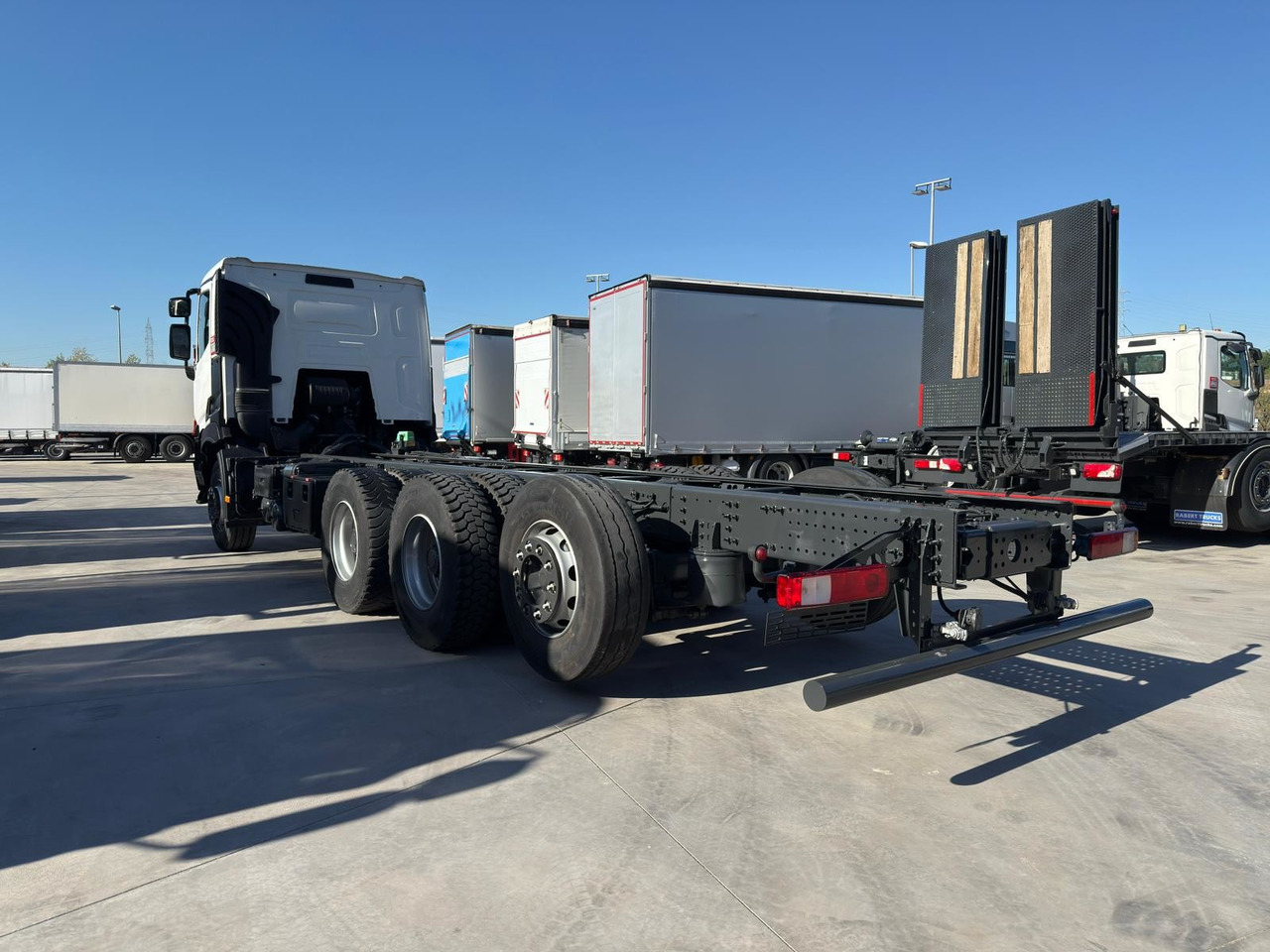 RENAULT C460 E6 (Chassis) - Шаси кабина: снимка 4 RENAULT C460 E6 (Chassis) - Шаси кабина: снимка 4