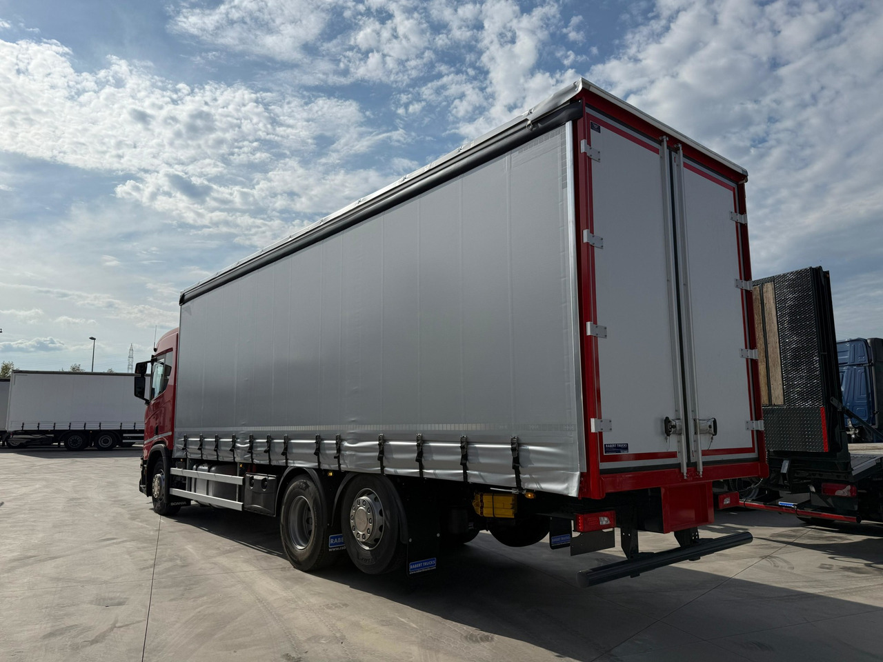 SCANIA R450 E6 (Tauliner) - Камион с брезент: снимка 4 SCANIA R450 E6 (Tauliner) - Камион с брезент: снимка 4