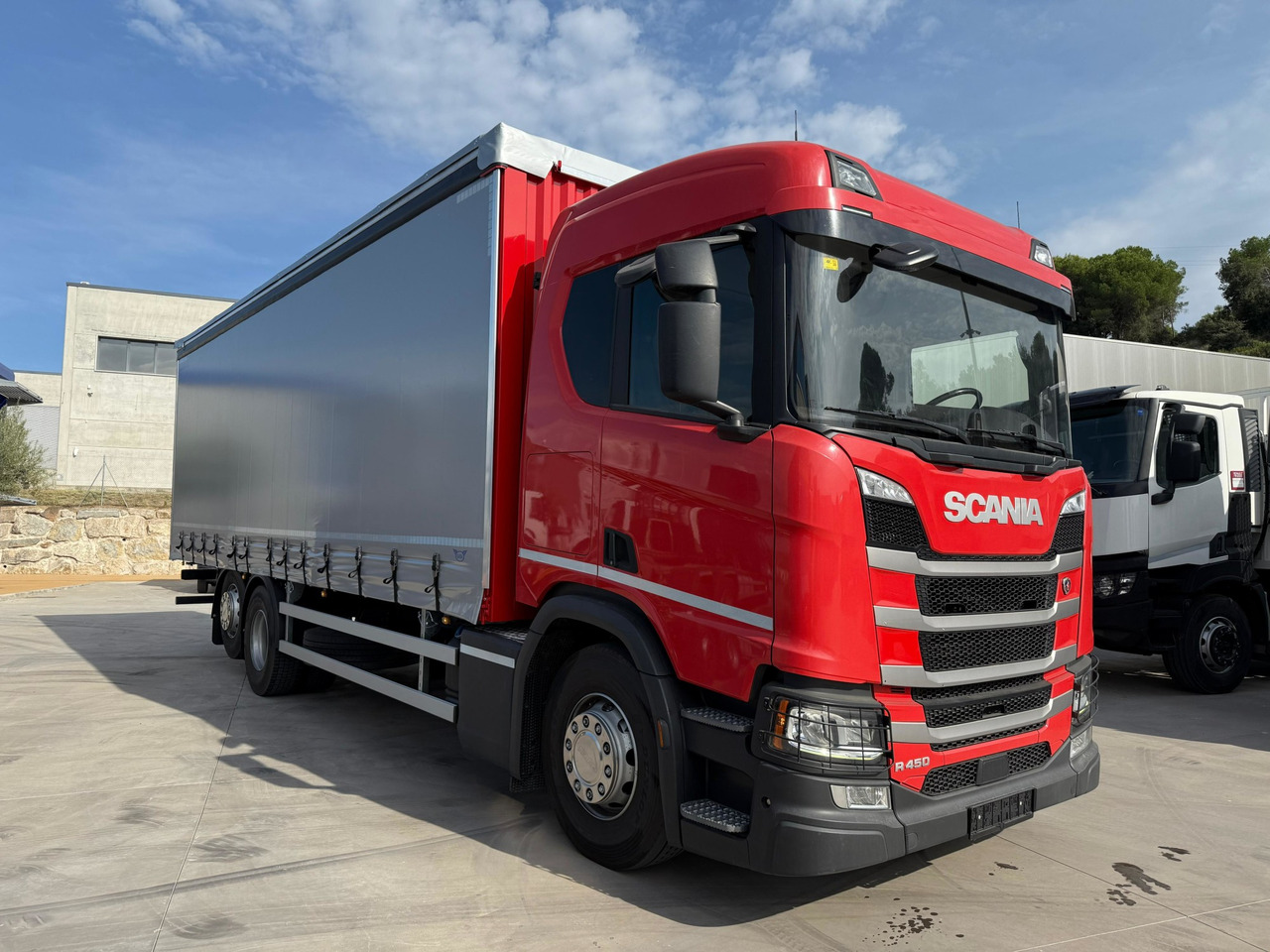 SCANIA R450 E6 (Tauliner) - Камион с брезент: снимка 2 SCANIA R450 E6 (Tauliner) - Камион с брезент: снимка 2