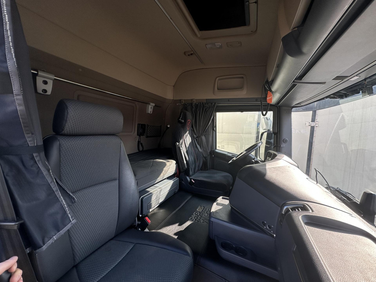 SCANIA G 410 LB4x2MNB - Шаси кабина: снимка 2 SCANIA G 410 LB4x2MNB - Шаси кабина: снимка 2