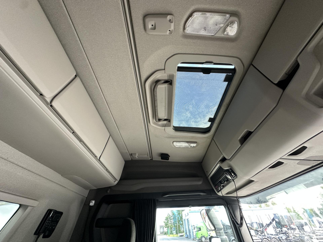 SCANIA R 450 B6x4HA - Контейнеровоз/ Сменна каросерия камион: снимка 3 SCANIA R 450 B6x4HA - Контейнеровоз/ Сменна каросерия камион: снимка 3