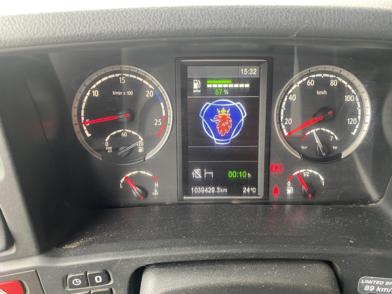 SCANIA R 450 CB6x4HHA - Шаси кабина: снимка 2 SCANIA R 450 CB6x4HHA - Шаси кабина: снимка 2