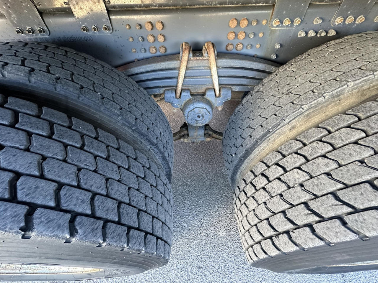 SCANIA R 500 B6x4HZ - Шаси кабина: снимка 3 SCANIA R 500 B6x4HZ - Шаси кабина: снимка 3