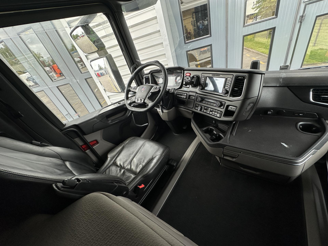 Влекач SCANIA R 450 A4x2NA: снимка 14 Влекач SCANIA R 450 A4x2NA: снимка 14